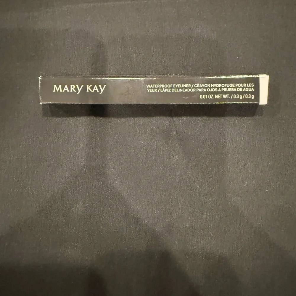 Mary Kay Waterproof Eyeliner Matte Brown New in Box